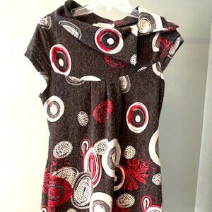 Short sleeve dress by Aryeh